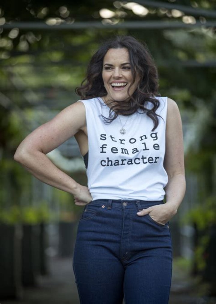 Amanda Billing Biography, Age, Height, Husband, Net Worth, Family