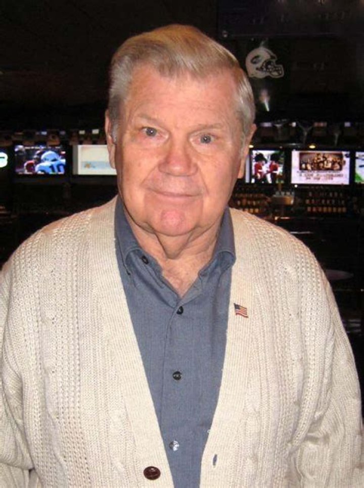 Bob Hastings Biography, Age, Height, Wife, Net Worth, Family