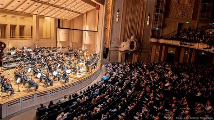 Carlos Kalmar Biography, Age, Height, Wife, Net Worth, Family