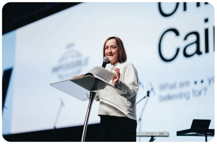 Christine Caine biografía, edad, altura, esposa, net worth, familia