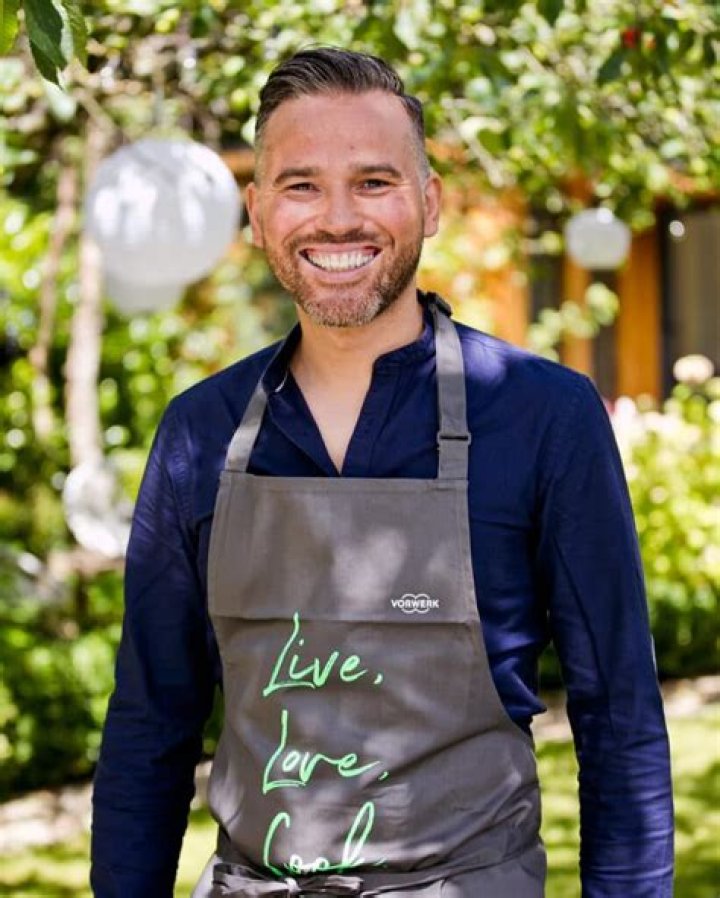 Dean Edwards Biography, Age, Height, Wife, Net Worth, Family