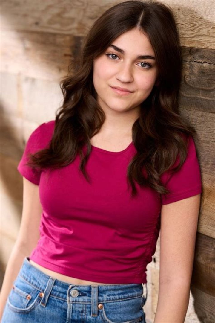 Michela Luci Biography, Age, Height, Husband, Net Worth, Family