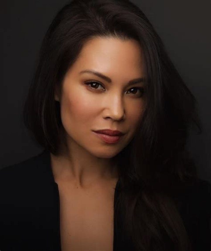 Natalie Mendoza Biography, Age, Height, Husband, Net Worth, Family