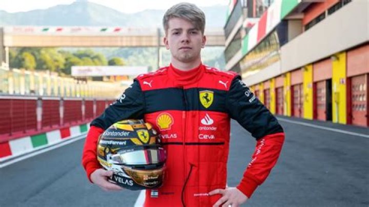 Robert Schwartzman Biography, Age, Height, Wife, Net Worth, Family