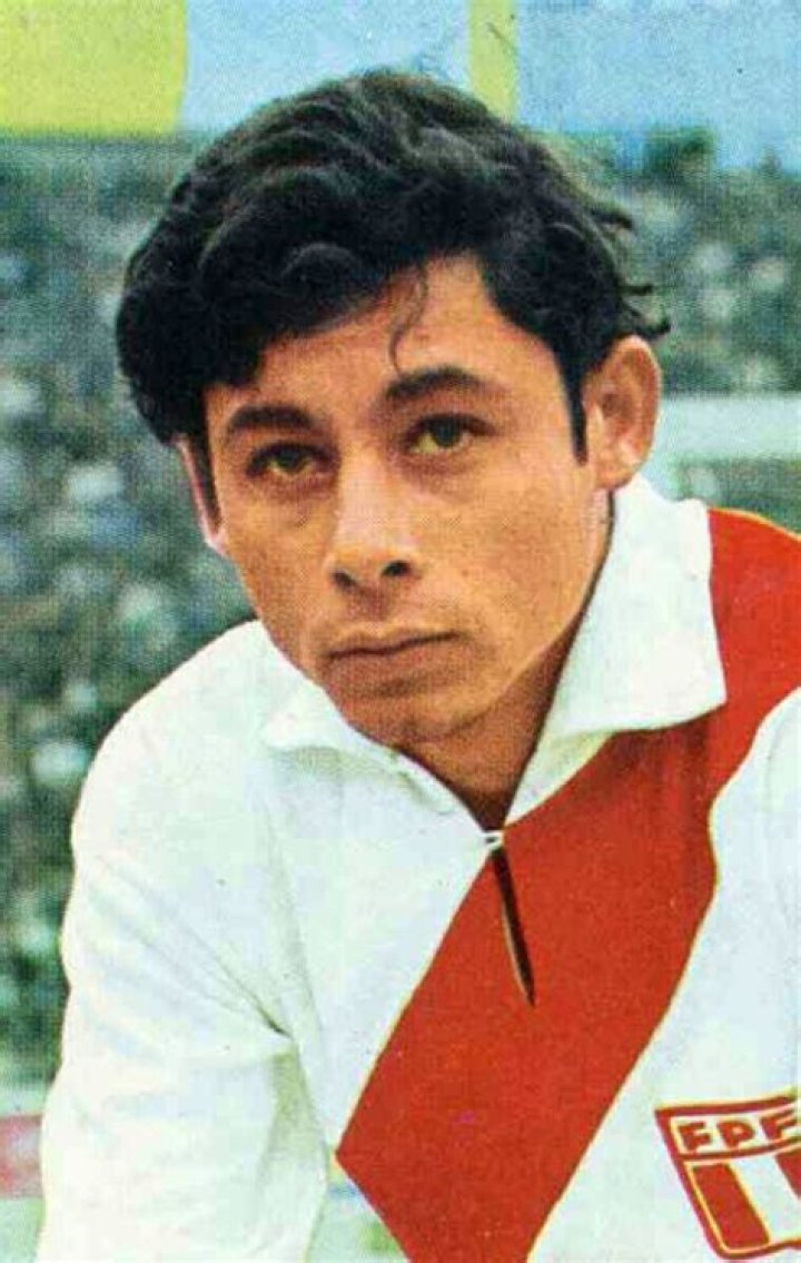 Roberto Challe Biography, Age, Height, Wife, Net Worth and Family