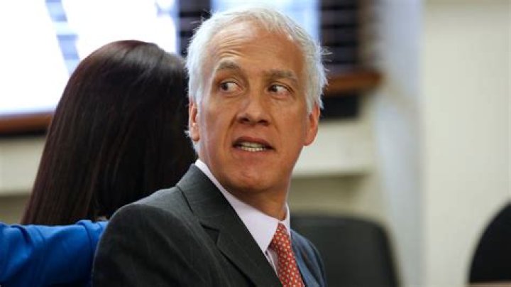 Samuel Moreno Rojas Biography, Age, Height, Wife, Net Worth, Family