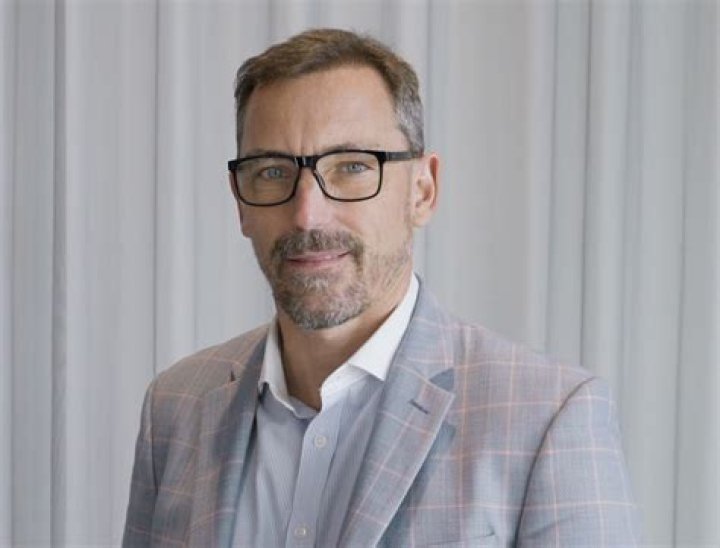 Steve Fraser Biography, Age, Height, Wife, Net Worth, Family