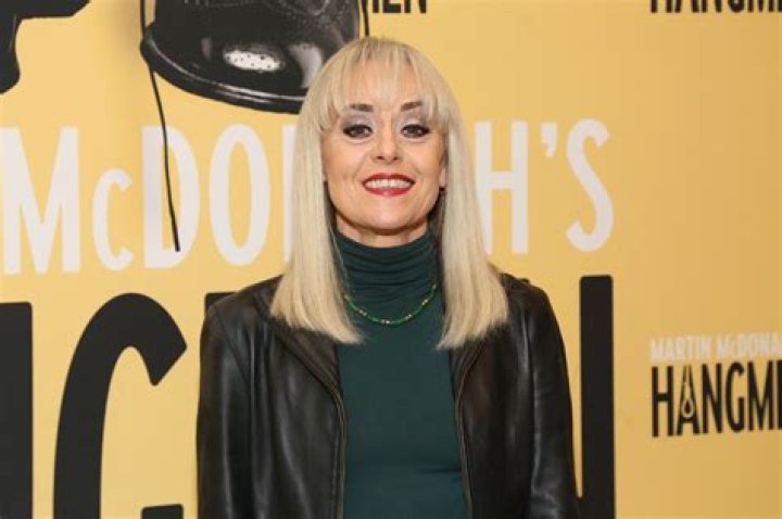 Tracie Bennett Biography, Age, Height, Husband, Net Worth, Family