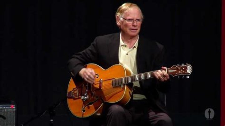 Vic Flick Biography, Age, Height, Wife, Net Worth, Family